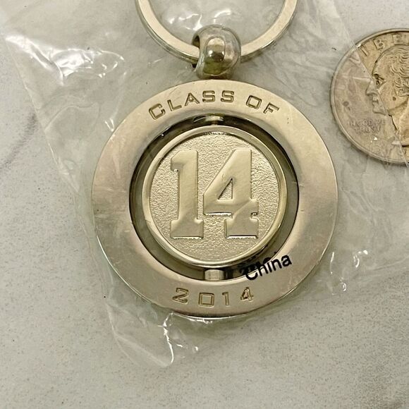 Class of 14 2014 Spinning Fidget Spinner Silver Tone Keychain Keyring - Picture 3 of 7